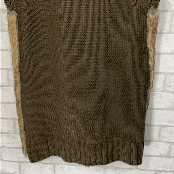 Ariat faux fur knit open vest size XS - Picture 11 of 12